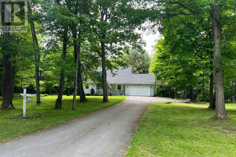 28549907/249-bracken-avenue/drummondnorth-elmsley-north-elmsley-twp/drummondnorth-elmsley/ontario/K7A4S4_1