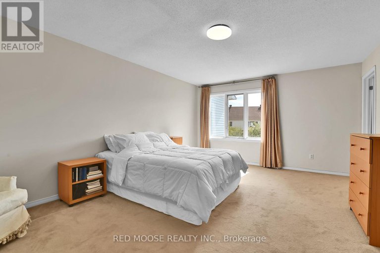 28925510/4569-ogilvie-walk-crescent/carson-grove/ottawa/ontario/K1J1G5_27