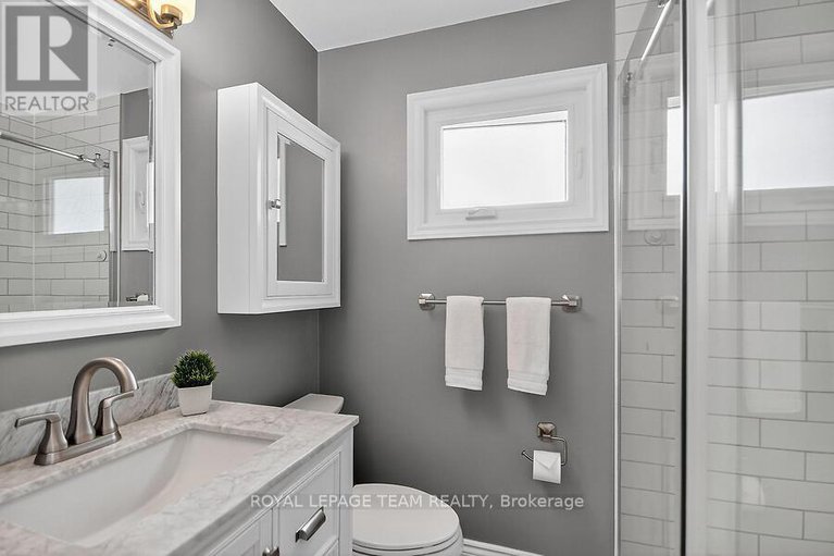 28990886/9-riding-way/bridlewood/ottawa/ontario/K2M1C3_25