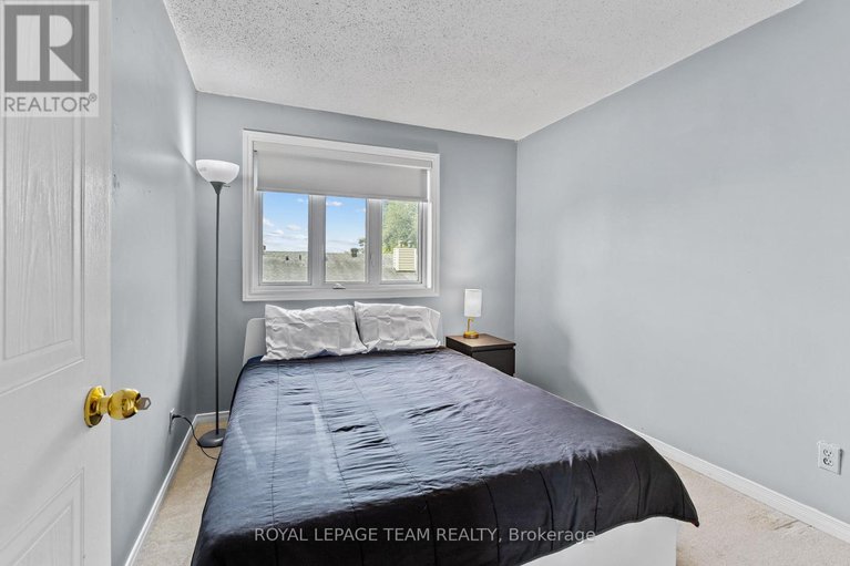 29053450/1120-chimney-hill-way/beacon-hill-south/ottawa/ontario/K1J8Z6_19