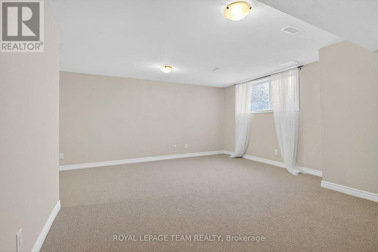 29671422/765-dearborn-private/blossom-parkkemp-parkfindlay-creek/ottawa/ontario/K1T0W3_25