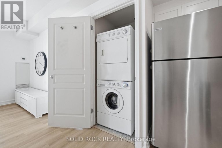 29649227/910-200-besserer-street/sandy-hill/ottawa/ontario/K1N0A7_20