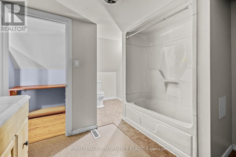 29127699/721-st-thomas-road/embrun/russell/ontario/K0A1W0_29