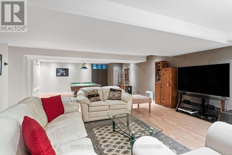 29614401/37-revol-road/merivale-gardens/ottawa/ontario/K2G0B8_31