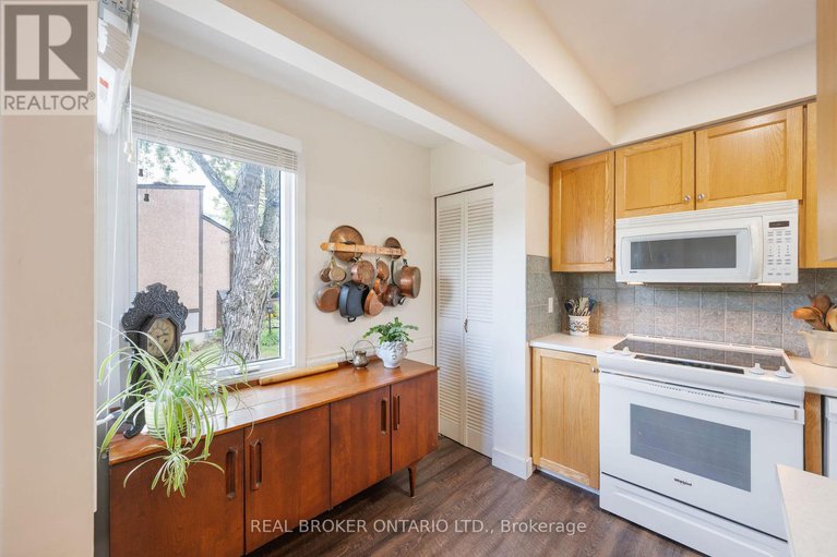 28141564/31-reaney-court/beaverbrook/ottawa/ontario/K2K1W7_15