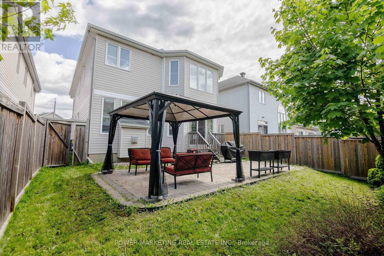 28585317/124-strathcarron-crescent/morgans-grantsouth-march/ottawa/ontario/K2K0C7_41