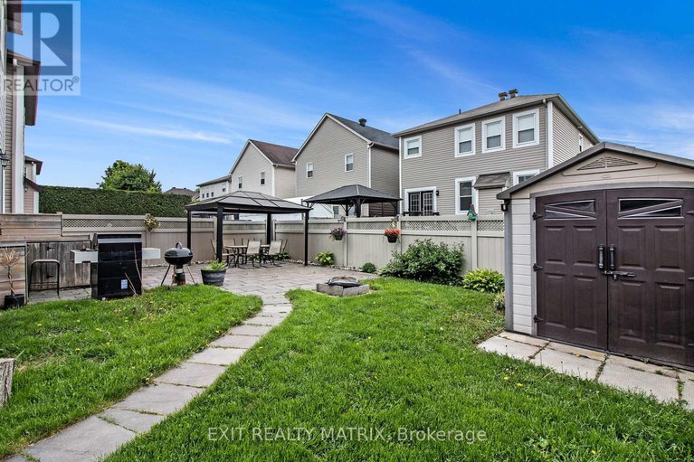 28414498/221-hillpark-high-street/mer-bleuebradley-estatesanderson-park/ottawa/ontario/K1W0B5_39
