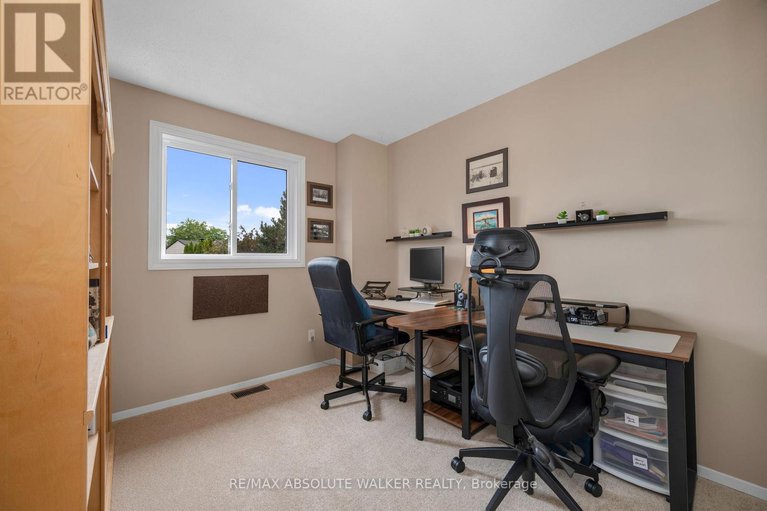 28806490/757-clearcrest-crescent/fallingbrookridgemount/ottawa/ontario/K4A3E7_18