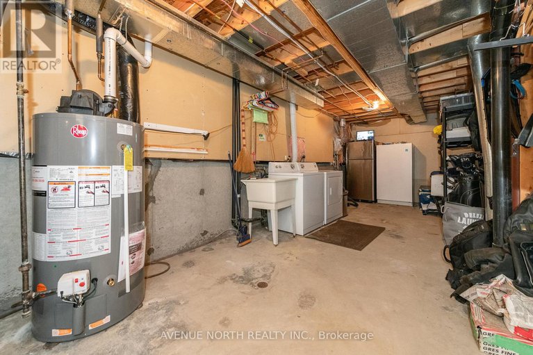 29251026/128-midsummer-terrace/queenswood-heights-south/ottawa/ontario/K1E3V3_41