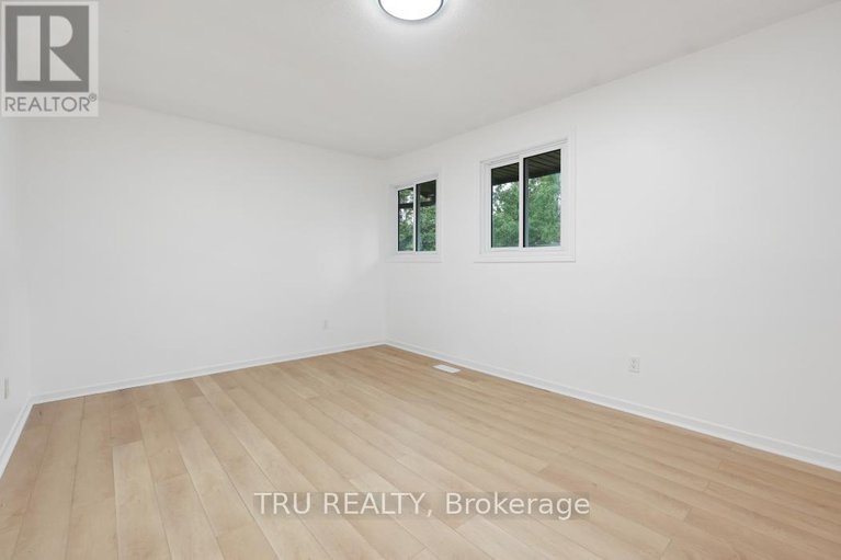 28561491/60-98-mcclintock-way-way/katimavik/ottawa/ontario/K2L2A4_18