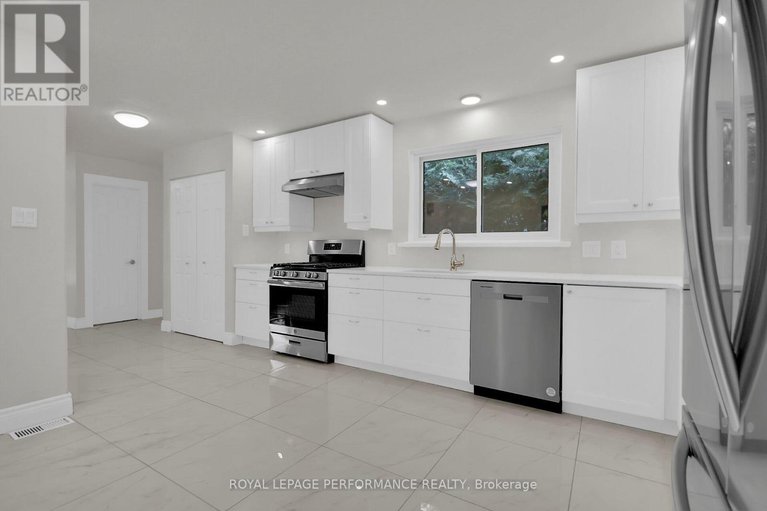28826088/16-wareham-street/bells-corners/ottawa/ontario/K2H6P8_3