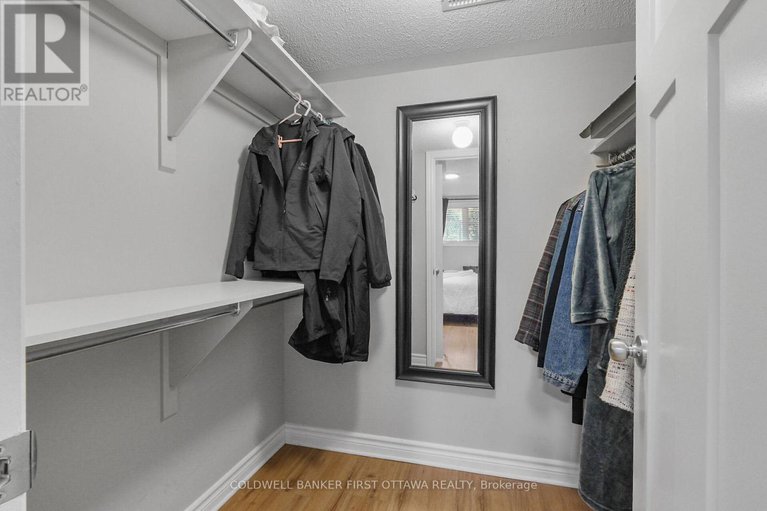 28944780/a-283-titanium-private-n/convent-glen-north/ottawa/ontario/K1C0A5_20