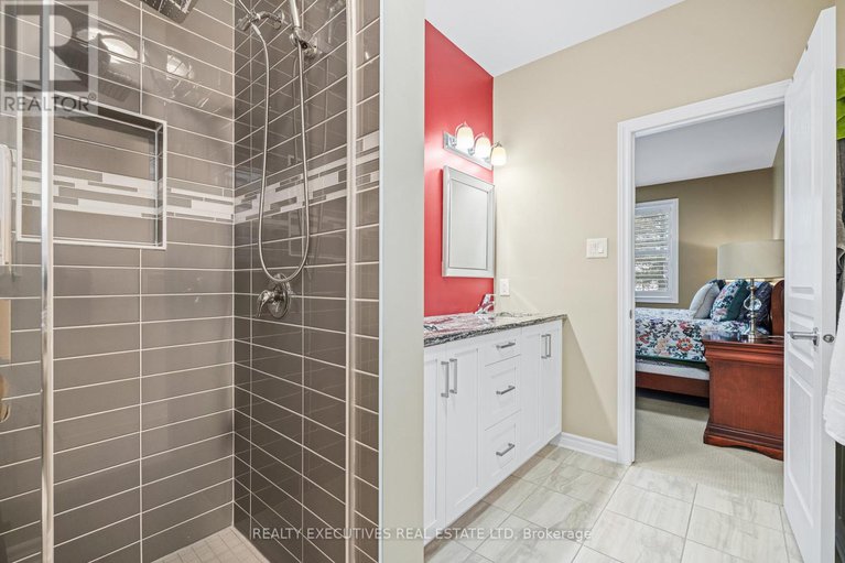 29266311/90-magnolia-way/north-grenville-twp-kemptville-south/north-grenville/ontario/K0G1J0_18