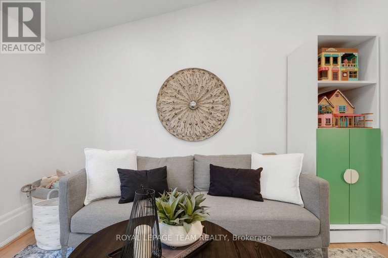 28788981/8-pretoria-avenue/glebe/ottawa/ontario/K1S1W7_24