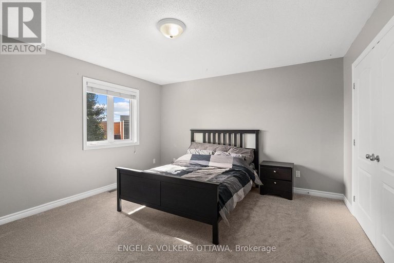 28996684/98-anfield-crescent-e/barrhaven-east/ottawa/ontario/K2G7B7_29