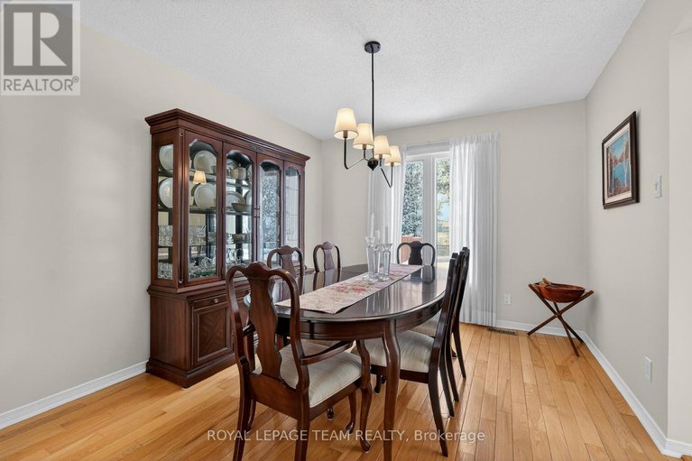 29501810/318-liard-street/stittsville-south/ottawa/ontario/K2S1J8_11