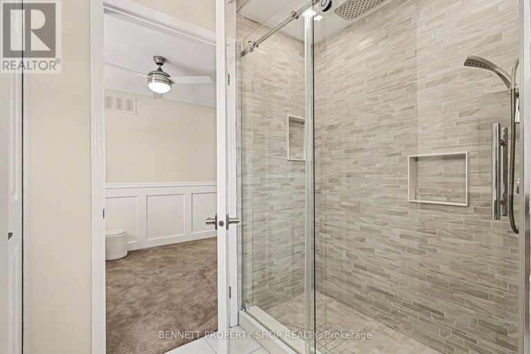 29404240/216-macdougall-street/village-of-russell/russell/ontario/K4R1A5_23