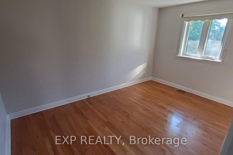 28707201/113-ridgefield-crescent/arbeatha-park/ottawa/ontario/K2H6T4_15