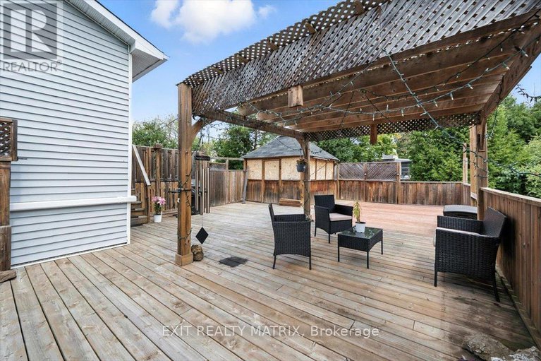 28692908/3333-white-spruce-street/osgoode/ottawa/ontario/K0A2W0_35