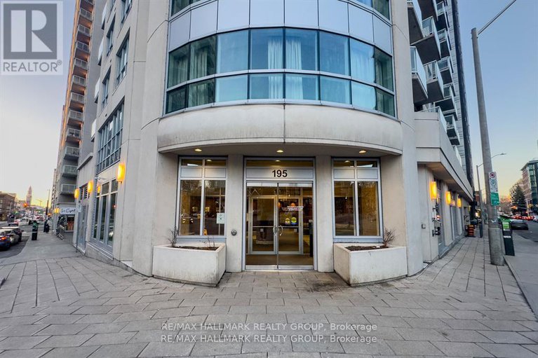 28394405/2701-195-besserer-street/sandy-hill/ottawa/ontario/K1N0B6_6