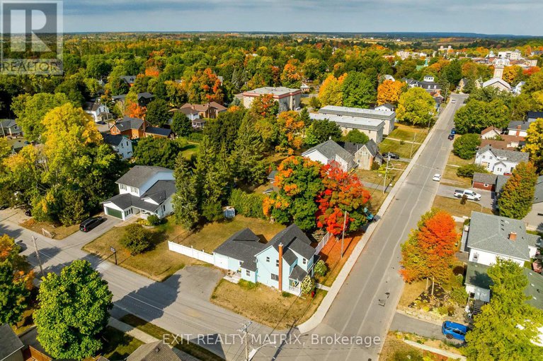 28886094/266-ann-street/almonte/mississippi-mills/ontario/K0A1A0_40
