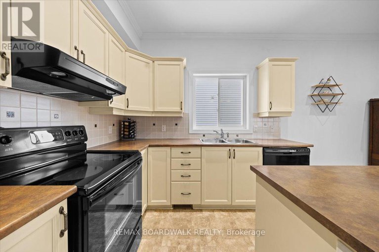 29377756/108-jade-street/town-of-rockland/clarence-rockland/ontario/K4K0C9_13