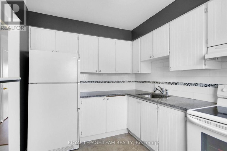 28816940/f-23-sonnet-crescent/westcliffe-estates/ottawa/ontario/K2H8W8_10