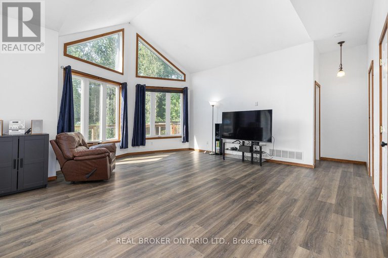 28625161/323-county-road-18-road/north-grenville-twp-kemptville-south/north-grenville/ontario/K0G1T0_16