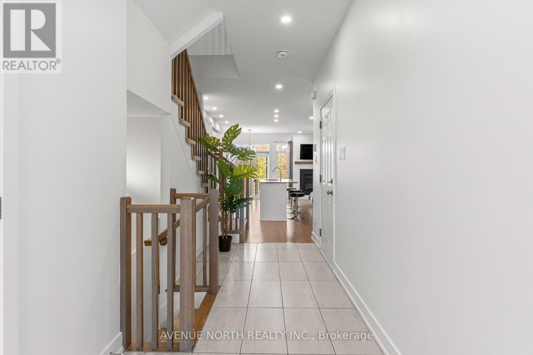 28967067/653-putney-crescent/stittsville-south/ottawa/ontario/K2S2N7_5