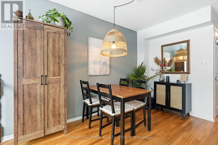 29236734/480-wincanton-drive/chatelaine-village/ottawa/ontario/K4A3Y1_15