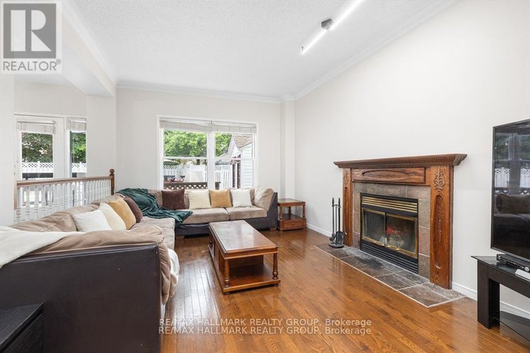 29662380/1404-montresor-way/fallingbrookridgemount/ottawa/ontario/K4A3C5_7