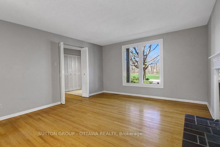 29636036/38-beaver-ridge/city-viewskylinefisher-heightsparkwood-hills/ottawa/ontario/K2E6C7_12