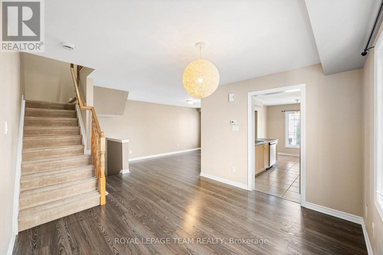 28491802/116-pennant-avenue-e/half-moon-bay/ottawa/ontario/K2J5W6_12