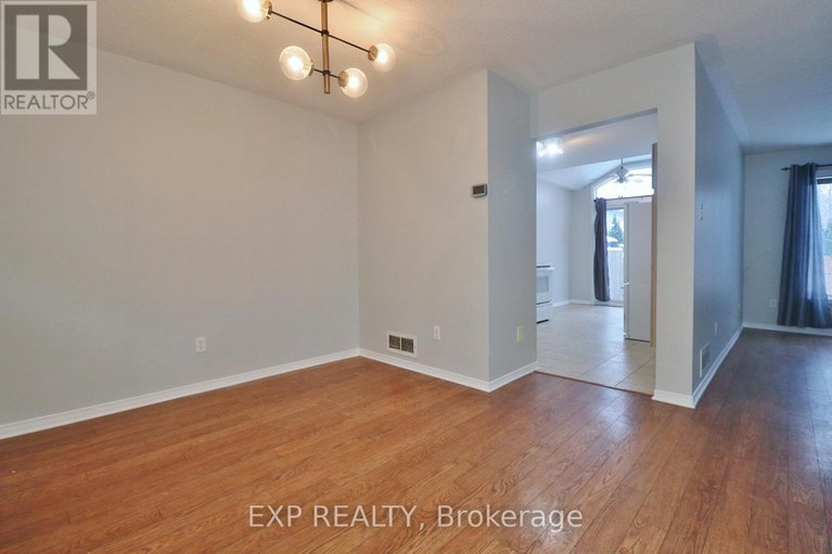 29113722/2127-lauzon-street/fallingbrookgardenway-south/ottawa/ontario/K4A3K7_13