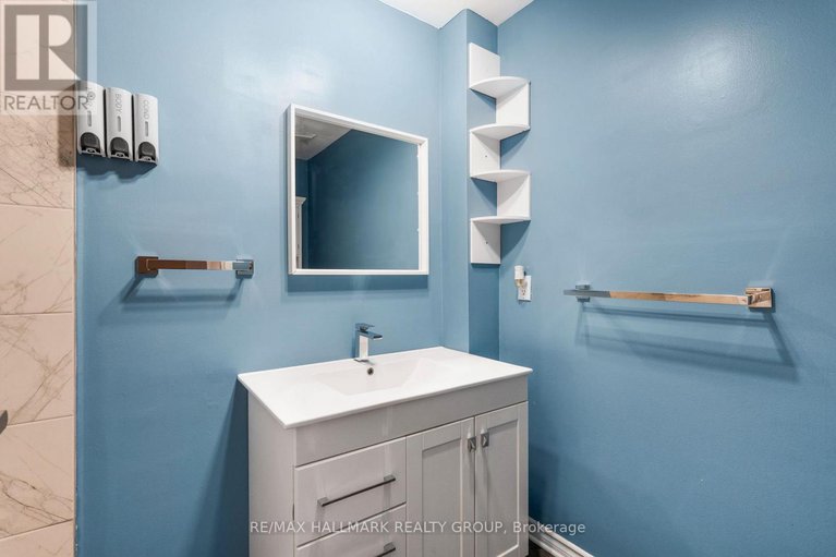 29212744/107-3445-uplands-drive/hunt-club/ottawa/ontario/K1V9N5_21