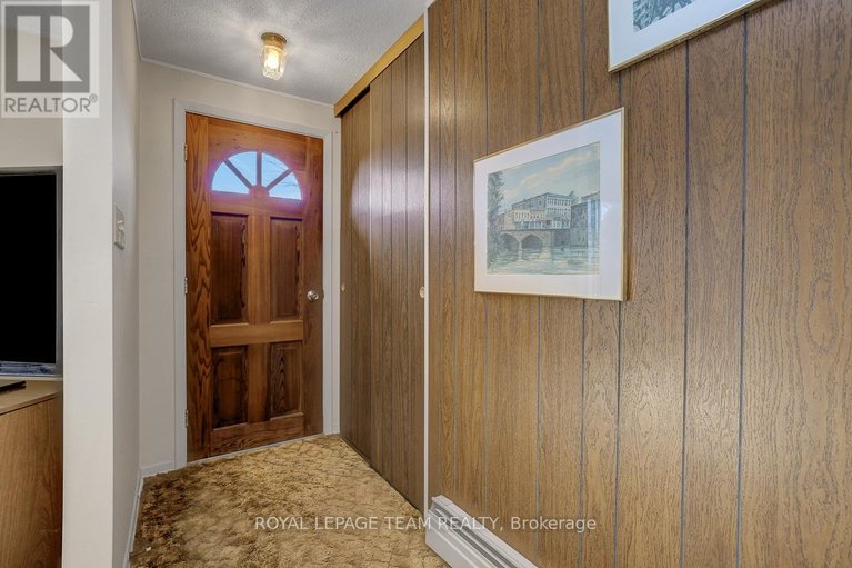 29655714/5523-mitch-owens-road/manotick-south-to-roger-stevens/ottawa/ontario/K1X1C2_2