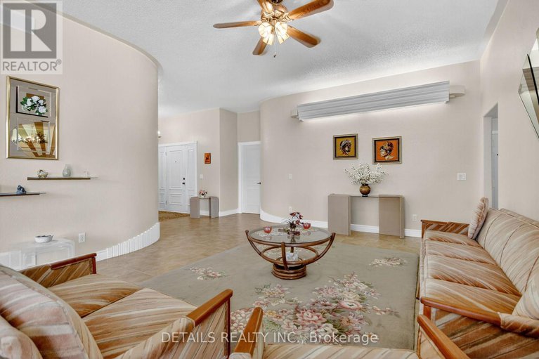 29023437/7-eagle-chase-court/cedargrovefraserdale/ottawa/ontario/K2J3N5_10