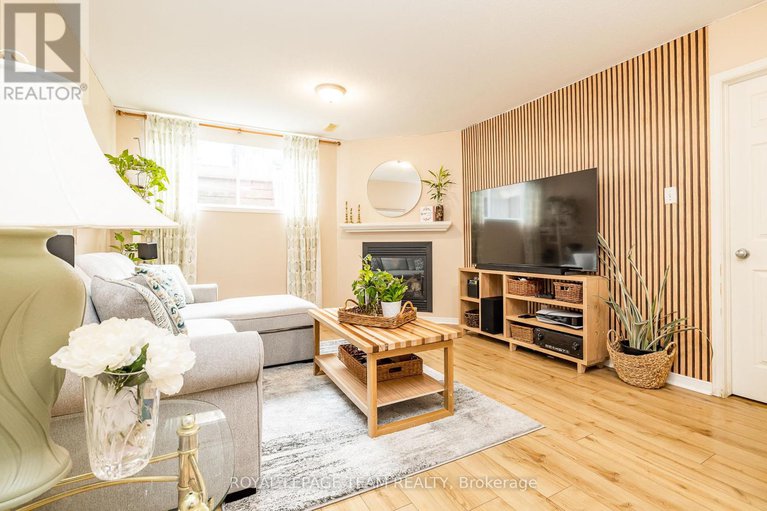28974298/221-sorento-street/strandherd/ottawa/ontario/K2J0B5_30