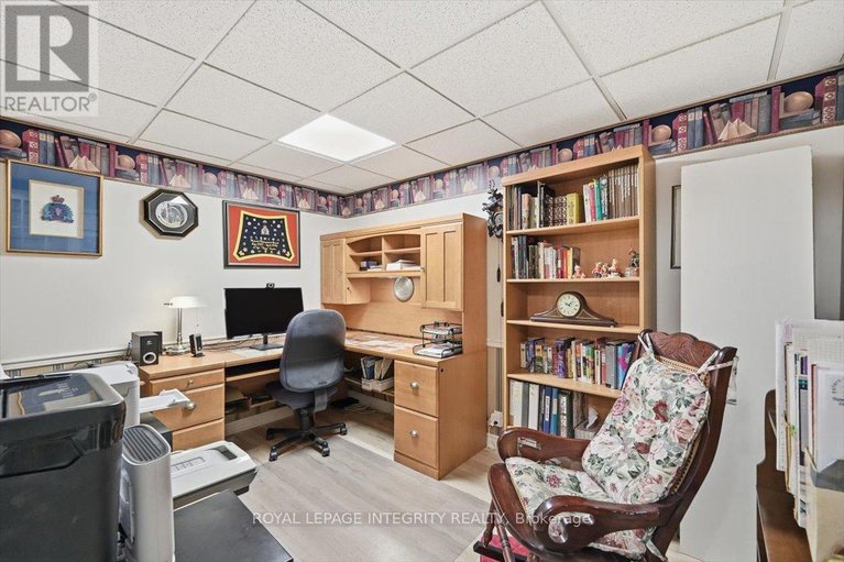 29228635/1030-valin-street/fallingbrookgardenway-south/ottawa/ontario/K4A4X7_33