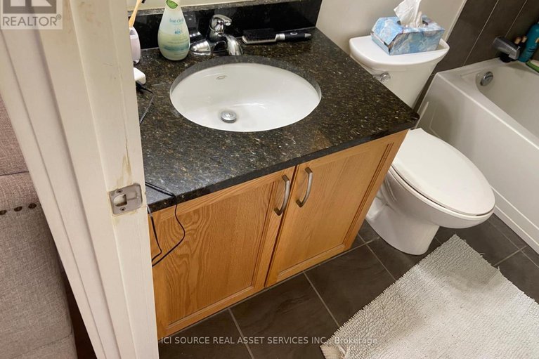 29357806/306-456-king-edward-avenue/sandy-hill/ottawa/ontario/K1N7M9_11