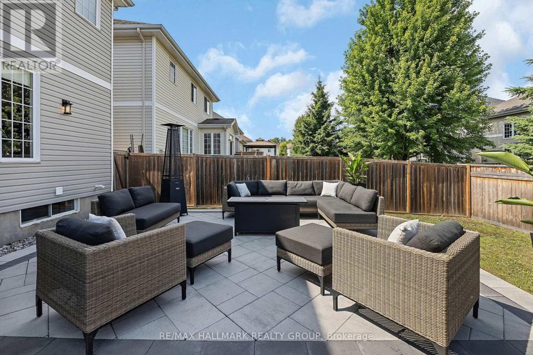 28595507/137-stedman-street/blossom-parkkemp-parkfindlay-creek/ottawa/ontario/K1T0B4_44