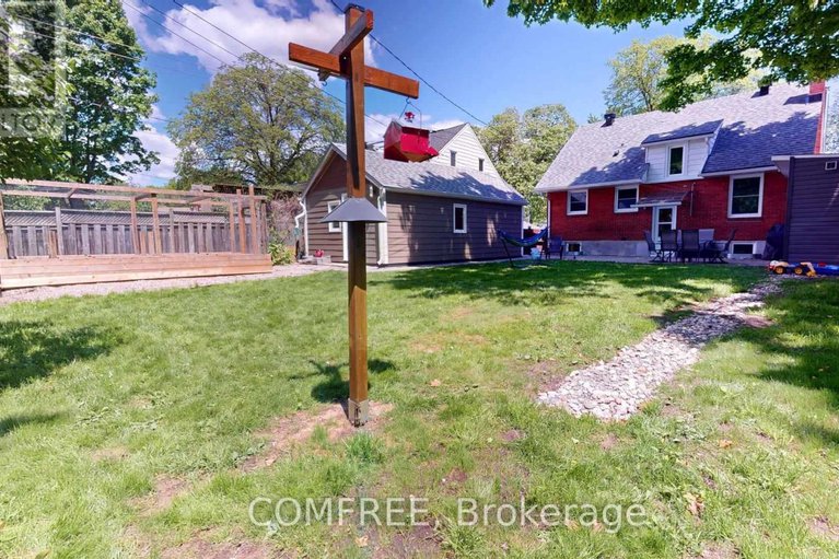 28379300/1622-drake-avenue/riverview-park/ottawa/ontario/K1G0L8_21