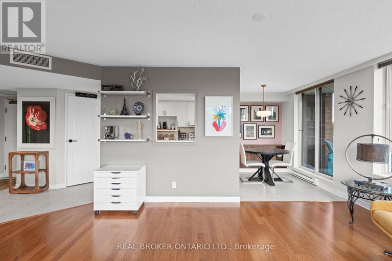 28595876/413-100-grant-carman-drive/borden-farmstewart-farmcarleton-heightsparkwood-hills/ottawa/ontario/K2E8B8_16