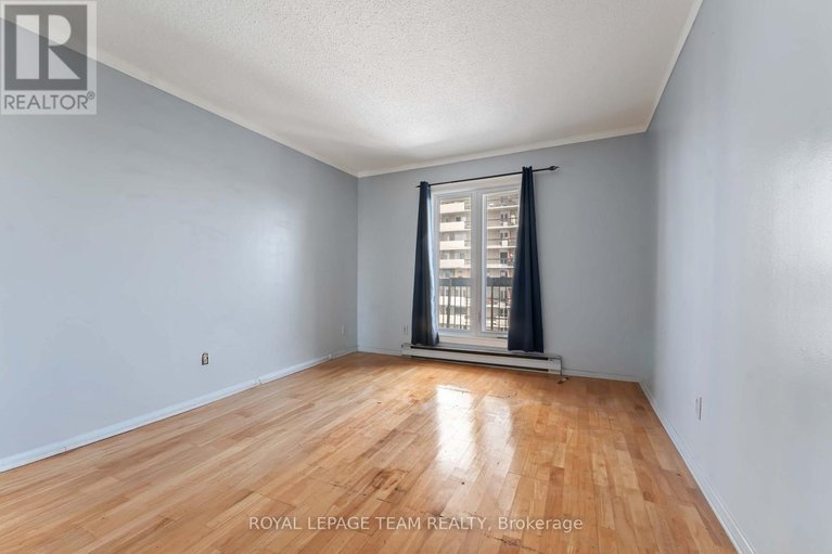 29639208/606-158c-mcarthur-avenue/vanier/ottawa/ontario/K1L8E7_19