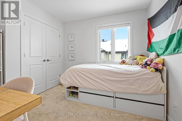 29357839/674-honeydew-street/riverside-southgloucester-glen/ottawa/ontario/K1X0K5_29