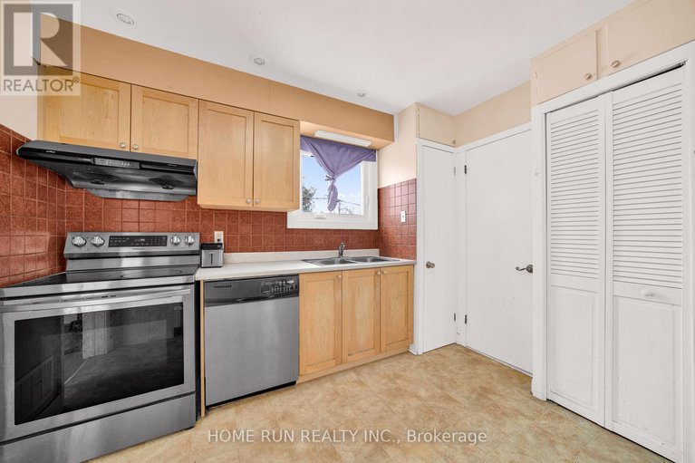 29367174/546-donald-street/castle-heightsrideau-high/ottawa/ontario/K1K1L7_7