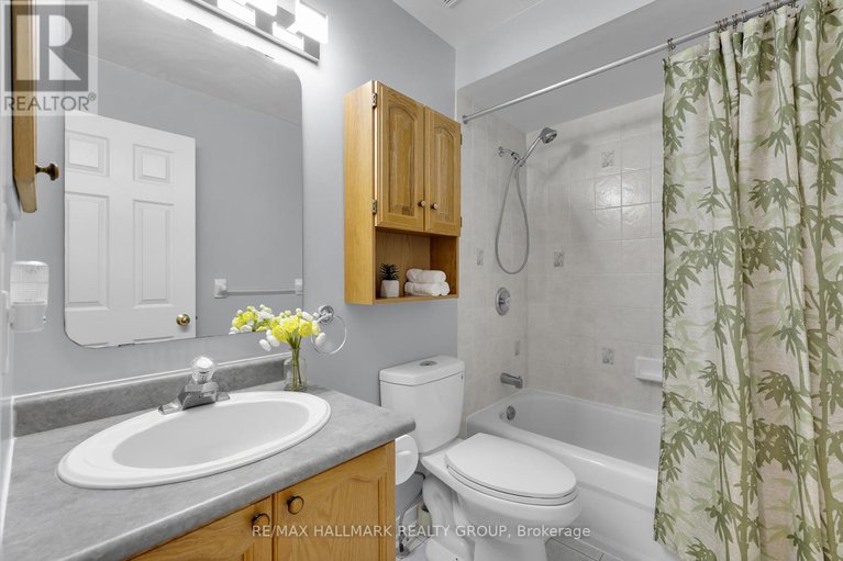 28728271/1087-rocky-harbour-crescent/riverside-southgloucester-glen/ottawa/ontario/K1V1V4_29