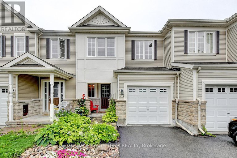 28608352/109-goldwood-private/stonebridge/ottawa/ontario/K2J0P4_1