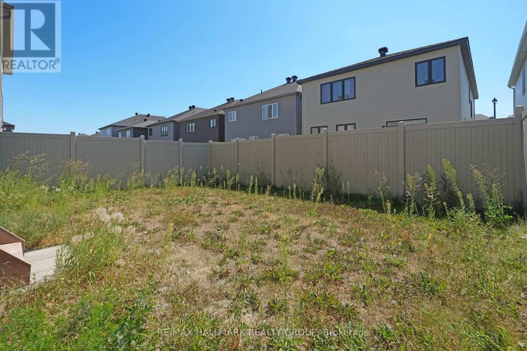 28767574/68-ralph-erfle-way/half-moon-bay/ottawa/ontario/K2J6V5_37