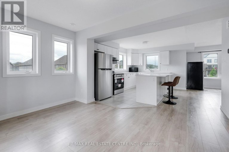28536719/740-kinstead-pvt-private/stittsville-north/ottawa/ontario/K2S3B3_9